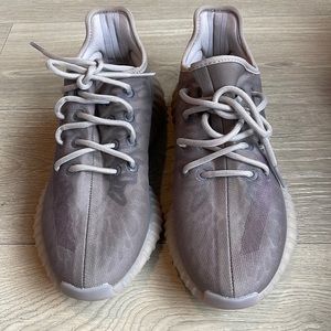 Yeezy Boost 350 V2 - Mono Mist